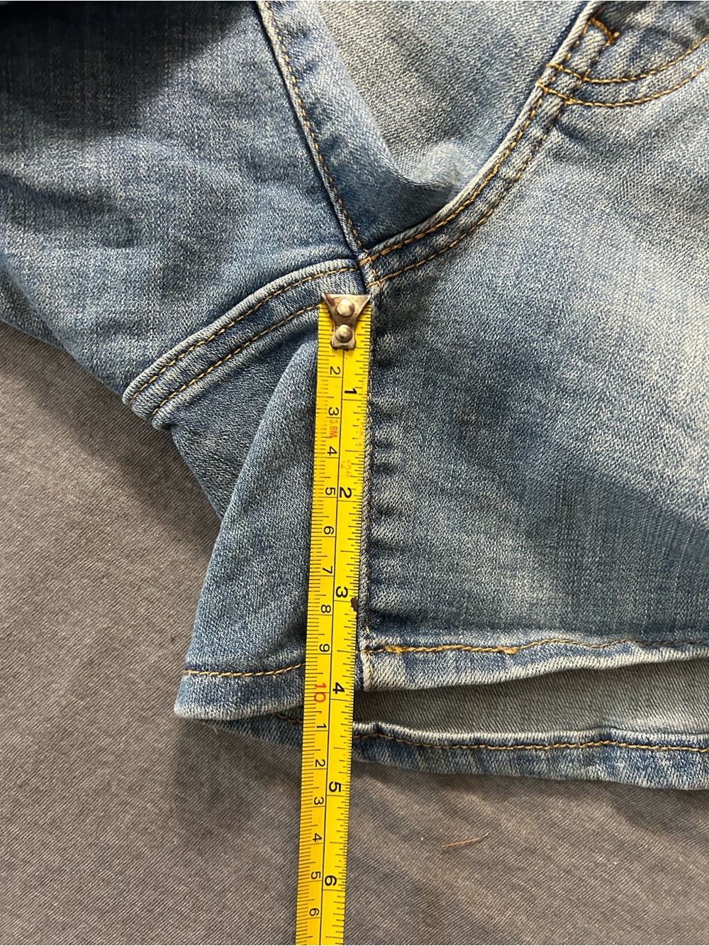 Levi's Light Blue Denim Women's Jean Shorts - Picture 6 of 6